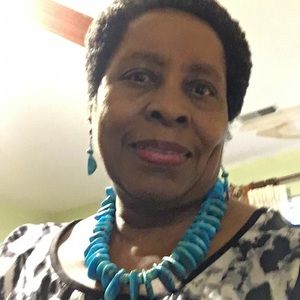 Meet your Posher, Selena